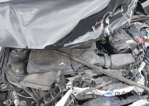 2014 Mercedes-Benz Cla 250 z USA, uszkodzony, nr VIN WDDSJ4EB6EN111093